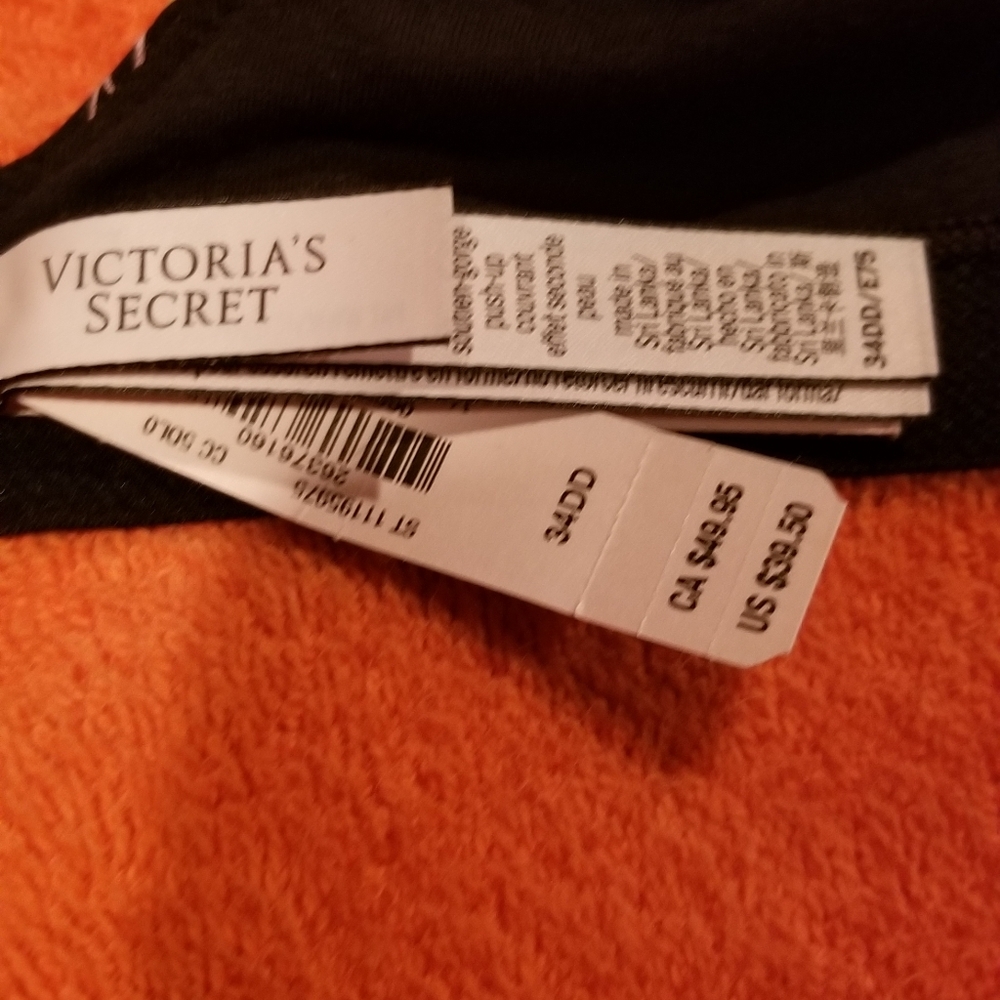 Victoria Secrets Bra - Picture 4 of 7